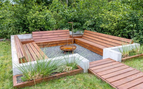Herta - 700M from the Sea: Wood, Home, Porch, Deck, Hardwood, Roof, Wood Stain, Wood Flooring, Eco Hotel