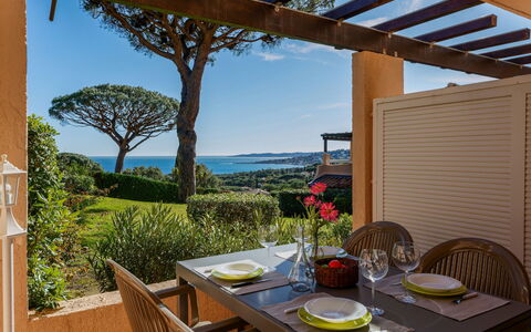 Accommodation:&nbsp;Les Coteaux de la Nartelle 180.35