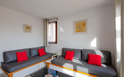 Accommodation:&nbsp;Les Coteaux de la Nartelle 180.17