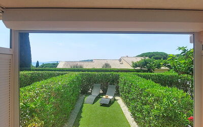 Accommodation:&nbsp;Les Coteaux de la Nartelle 180.36