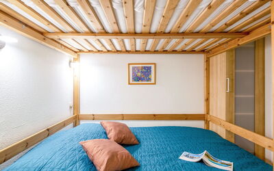 Accommodation:&nbsp;Les Coteaux de la Nartelle 180.20
