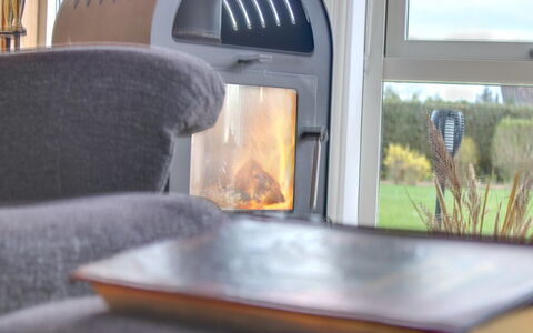 Jyde - 1.5Km from the Sea: Wood-Burning Stove, Natural Material, Hardwood, Winter, Freezing, Hearth, Living Room