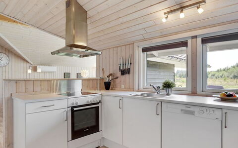 Richard - 4Km from the Sea: Wood, Kitchen, Flooring, Ceiling, Countertop, Interior Design, Light Fixture, Kitchen Appliance, Floor, Home