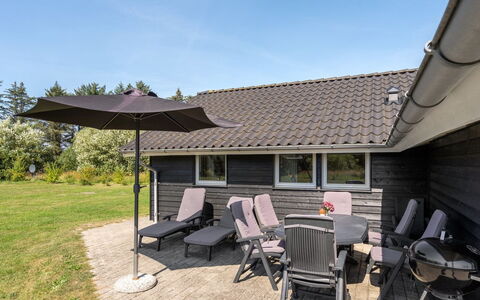 Richard - 4Km from the Sea: Grass, Grassland, Landscape, Ecoregion, Plain, Plant Community, Land Lot, Outdoor Furniture, Prairie, Shrubland