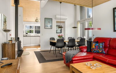 Dorithea - 3.5Km from the Sea