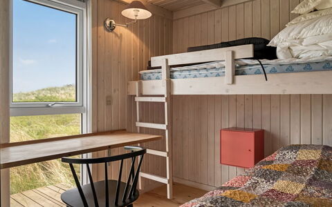 Fanney - 100M from the Sea: Bedroom, Wood, Interior Design, Bed, Furniture, Ceiling, Flooring, Floor, Bunk Bed, Bed Frame