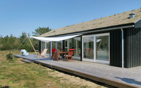 Melinda - 2Km from the Sea: Roof, Shade, Outdoor Furniture, Outdoor Structure, Chair, Deck, Awning, Garden Buildings