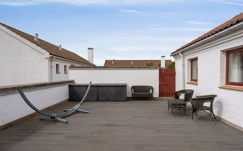 Viena - 400M from the Sea: Thatching, Cottage, House, Roof, Home, Farmhouse, Hut, Estate, Village