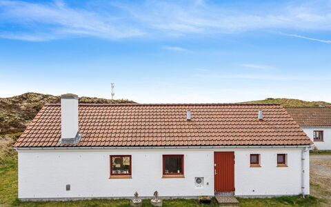 Viena - 400M from the Sea: Thatching, Cottage, House, Roof, Home, Farmhouse, Hut, Estate, Village