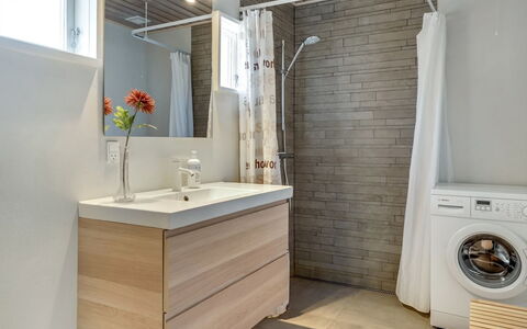 Emiljan - 400M from the Sea: Flooring, Floor, Plumbing Fixture, Interior Design, Bathroom Cabinet, Sink, Bathroom Sink, Tap, Bathroom, Plumbing