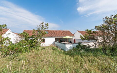Ara - 700M from the Sea: Grass, House, Roof, Home, Cottage, Shrub, Land Lot, Rural Area, Farmhouse, Groundcover