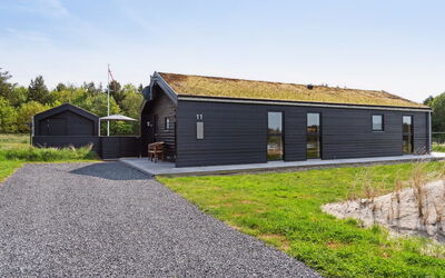Dyke - 1.5Km from the Sea