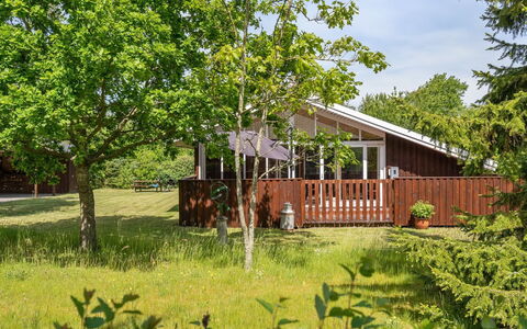 Soraya - 700M to the Fjord: Tree, Shrub, House, Cottage, Home, Land Lot, Garden, Lawn, Groundcover