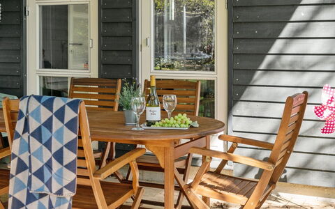 Marlien - 1Km to the Fjord: Blue, Shrub, Cottage, Groundcover, Garden, Estate, Shade, Landscaping, Farmhouse, Eco Hotel