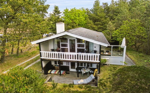 Freda - 100M to the Fjord: Wood, Roof, House, Cottage, Door, Home, Siding, Land Lot, Garden Buildings, Shed