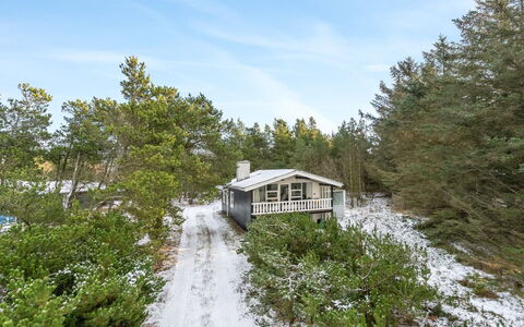 Freda - 100M to the Fjord: Wood, Roof, House, Cottage, Door, Home, Siding, Land Lot, Garden Buildings, Shed