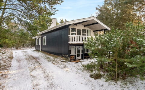 Freda - 100M to the Fjord: Wood, Roof, House, Cottage, Door, Home, Siding, Land Lot, Garden Buildings, Shed
