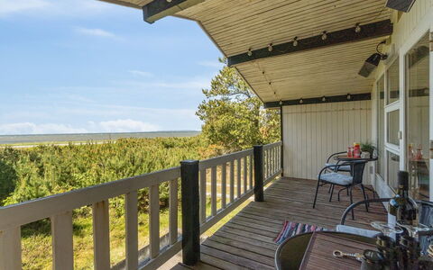 Freda - 100M to the Fjord: Roof, House, Land Lot, Home, Cottage, Estate, Garden Buildings, Shade, Log Cabin, Landscaping