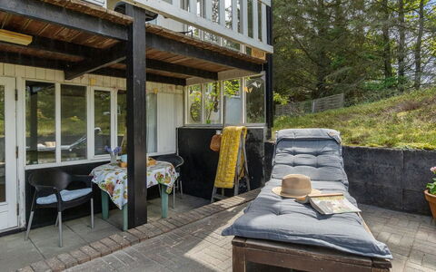 Freda - 100M to the Fjord: Roof, House, Land Lot, Home, Cottage, Estate, Garden Buildings, Shade, Log Cabin, Landscaping
