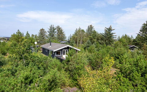 Asmo - 350M from the Sea: Blue, Shrub, Cottage, Groundcover, Garden, Estate, Shade, Landscaping, Farmhouse, Eco Hotel