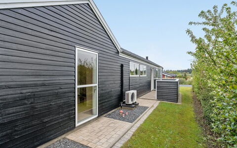 Henriete - 3.5Km from the Sea: Residential Area, Roof, Suburb, Driveway, Estate, Chimney