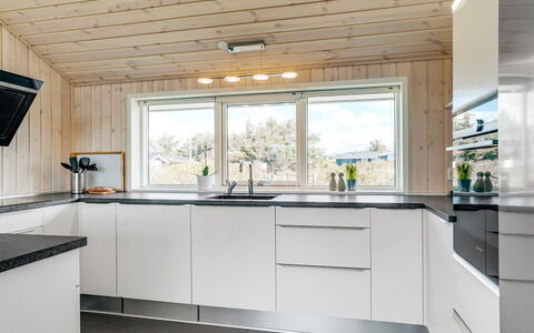 Esma - 150M from the Sea: Kitchen, Wood, Countertop, Kitchen Appliance, Flooring, Ceiling, Interior Design, Cabinetry, Major Appliance, Home