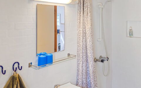 Elef - 2.0Km from the Sea: Wall, Interior Design, Plumbing Fixture, Textile, Bathroom, Lighting, Shower Curtain, Plumbing, Bathroom Sink, Room