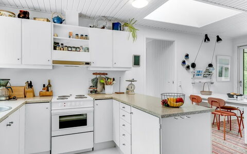 Jarno - 1Km from the Sea: Kitchen, Kitchen Appliance, Countertop, Major Appliance, Interior Design, Cabinetry, Furniture, Home Appliance, Ceiling, Flooring