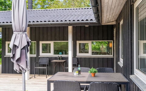 Jarno - 1Km from the Sea: Ceiling, Flooring, Interior Design, Floor, Composite Material, Furniture, Resort, Hotel, Design, Daylighting