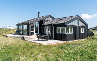 Welma - 500M from the Sea