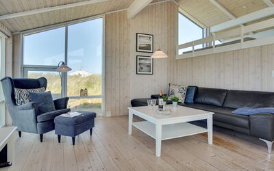Welma - 500M from the Sea