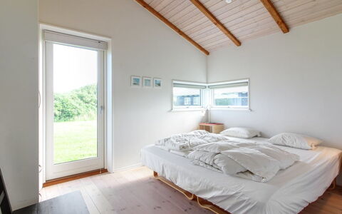 Preben - 500M from the Sea: Wood, Ceiling, Flooring, Floor, Home, Interior Design, Bedroom, Wood Flooring, Bed, Hardwood
