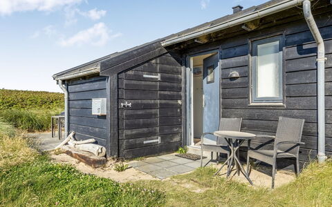 Antonie - 95M from the Sea: Blue, Shrub, Cottage, Groundcover, Garden, Estate, Shade, Landscaping, Farmhouse, Eco Hotel