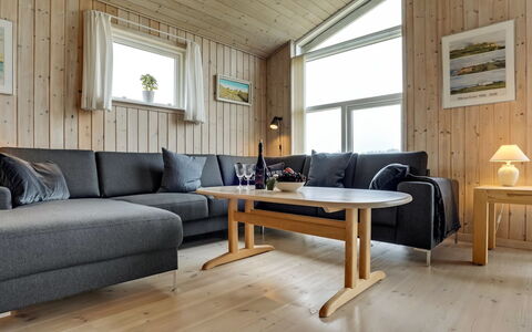 Sampsa - 600M from the Sea: Wood, Flooring, Floor, Living Room, Furniture, Wood Flooring, Couch, Hardwood, Wood Stain