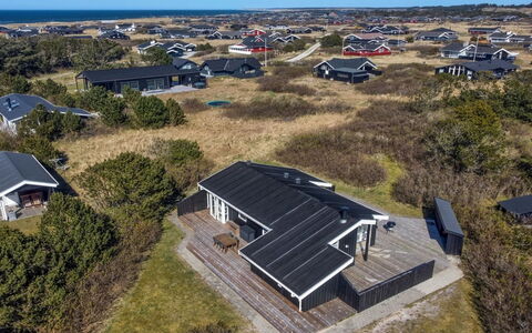 Arkil - 300M from the Sea: Roof
