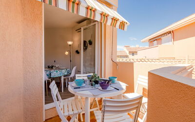 Accommodation:&nbsp;Régina 260.13