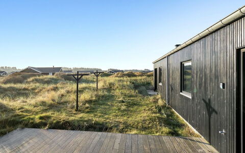 Fannie - 250M from the Sea: Grass, Grassland, Landscape, Ecoregion, Plain, Plant Community, Land Lot, Outdoor Furniture, Prairie, Shrubland