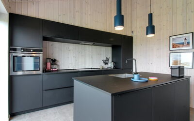 Fannie - 250M from the Sea