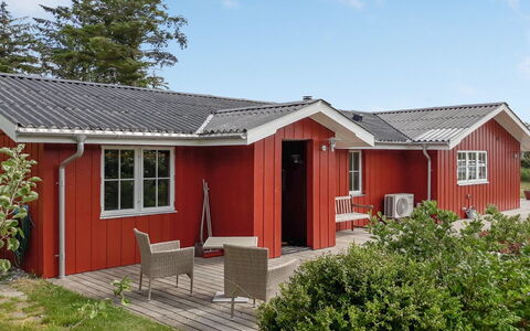 Ava - 1Km from the Sea: Wood, Home, Porch, Deck, Hardwood, Roof, Wood Stain, Wood Flooring, Eco Hotel
