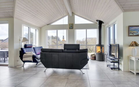 Luci - 500M from the Sea: House, Home, Door, Roof, Cottage, Estate, Garden, Shade, Siding, Yard