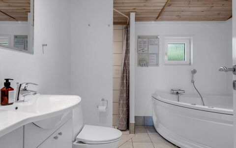 Albina - 844M from the Sea: Plumbing Fixture, Bathroom, Flooring, Interior Design, Floor, Sink, Ceiling, Tap, Bathroom Sink, Plumbing