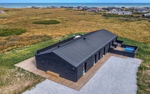 Heilo - 300M from the Sea: Wood, Roof, Architecture, Home, House, Cottage, Siding, Hardwood, Slope, Estate