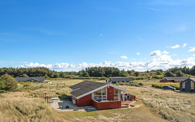 Bertie - 700M from the Sea