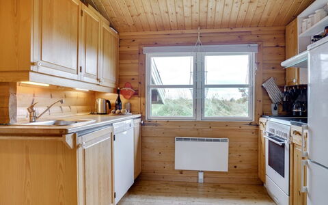 Thrym - 900M from the Sea: Kitchen, Kitchen Appliance, Wood, Major Appliance, Countertop, Flooring, Cabinetry, Interior Design, Kitchen Sink, Ceiling