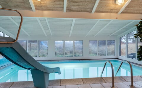 Amadahy - 950M from the Sea: Grass, House, Roof, Home, Cottage, Shrub, Land Lot, Rural Area, Farmhouse, Groundcover