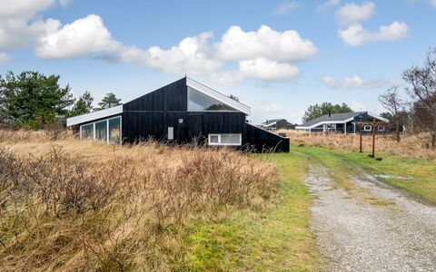 Amadahy - 950M from the Sea: Grass, House, Roof, Home, Cottage, Shrub, Land Lot, Rural Area, Farmhouse, Groundcover