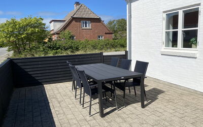 Henke - 500M from the Sea