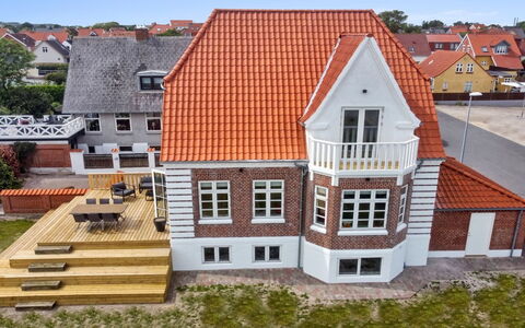 Kosara - 50M from the Sea: Architecture, Roof, Home, Composite Material, Daylighting, Siding, Driveway