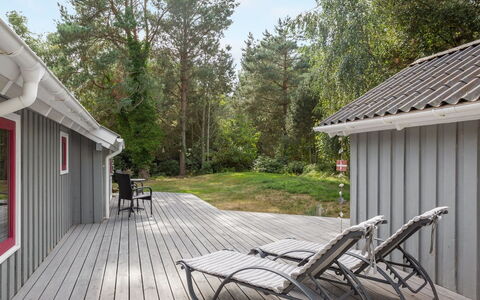 Snari - 400M from the Sea: Swimming Pool, Outdoor Furniture, Furniture, Resort, Flagstone, Eco Hotel, Shade, Chair, Leisure, Estate