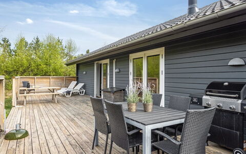 Ellie - 300M from the Sea: Roof, House, Home, Cottage, Siding, Estate, Driveway, Garden Buildings, Yard, Shed
